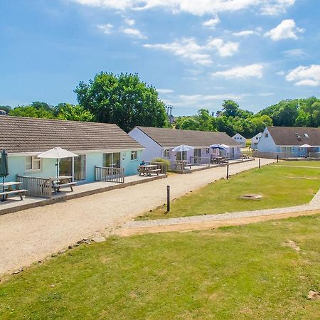 Salterns Village Seaview Esterno foto