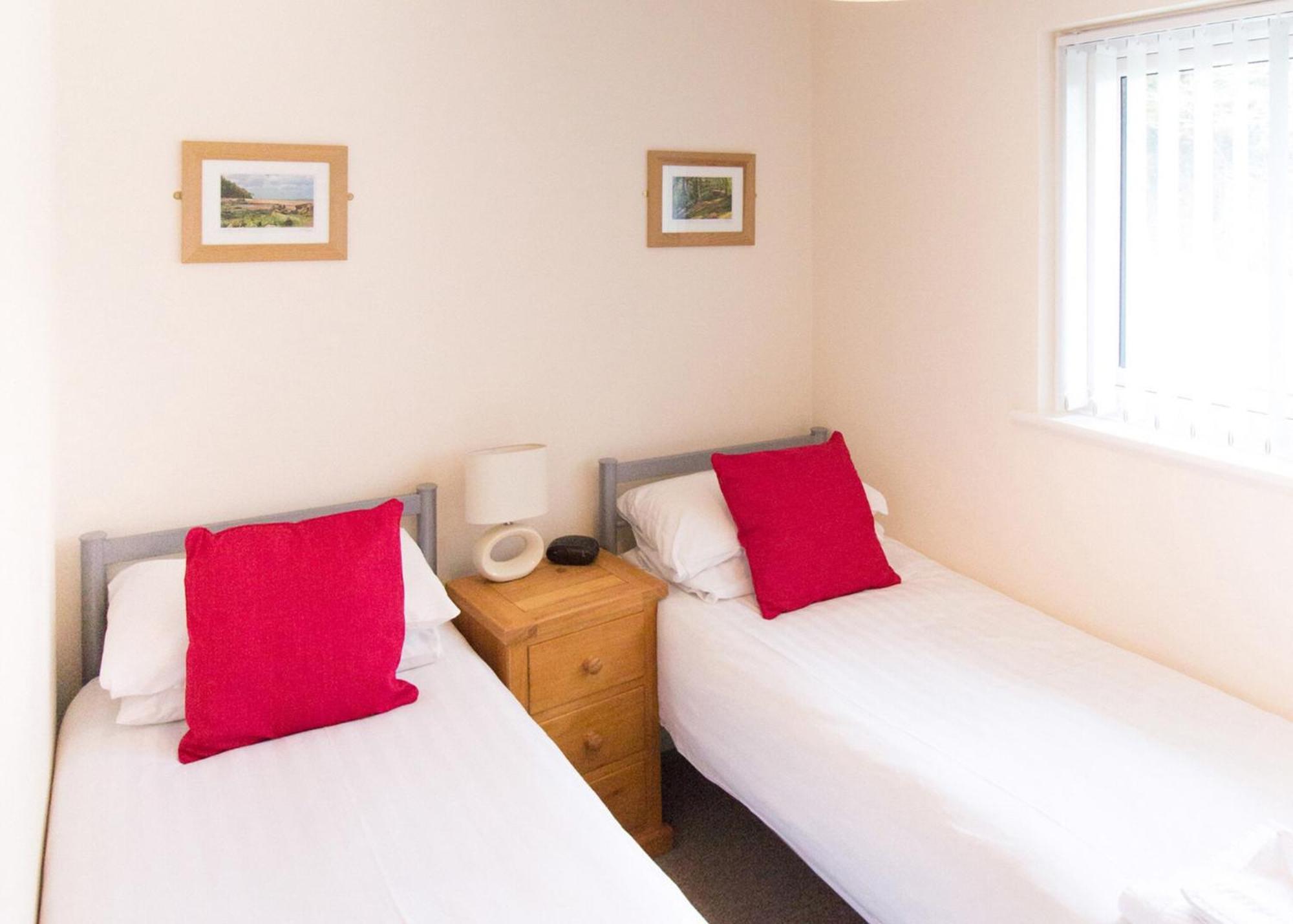 Salterns Village Seaview Esterno foto