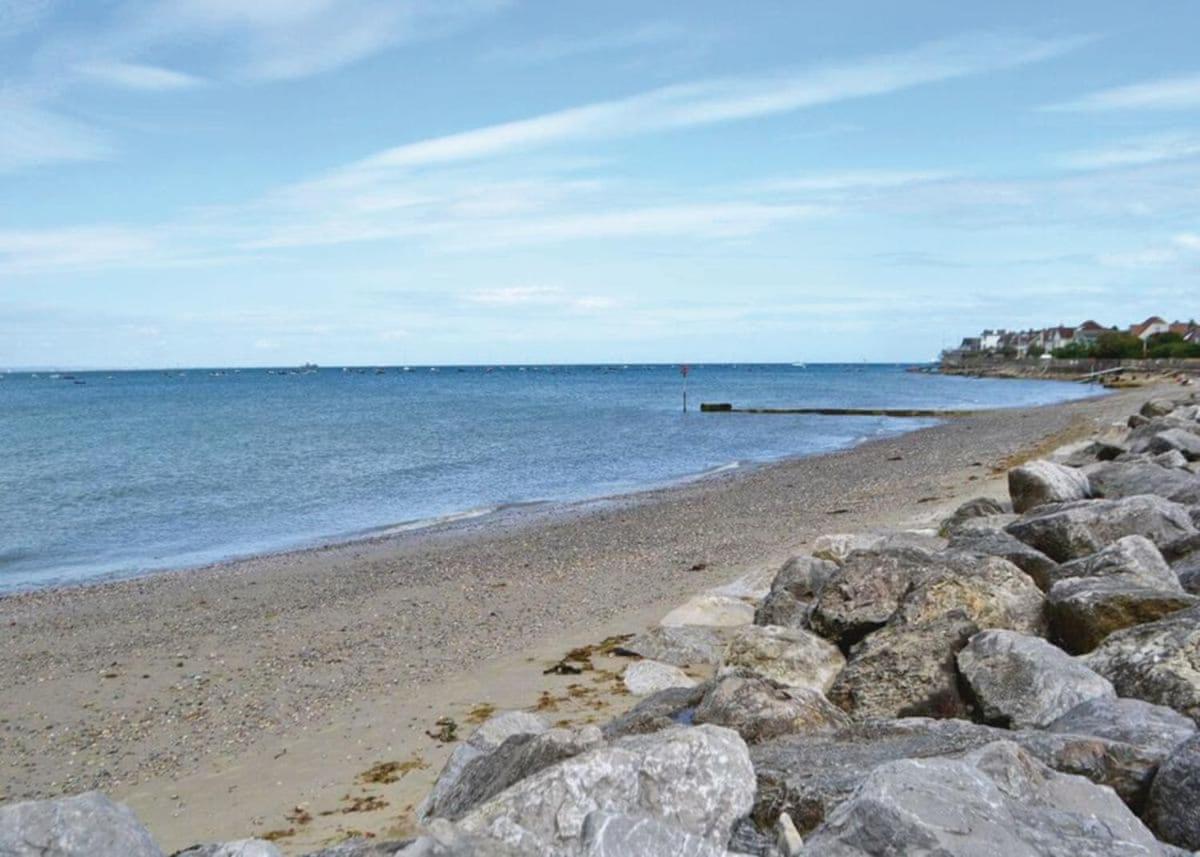 Salterns Village Seaview Esterno foto